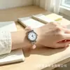 Set de reloj y pulsera de juguete pdd, lujo ligero, versátil para estudiantes de secundaria y preparatoria, reloj de cuarzo con cuentas de mariposa al por mayor