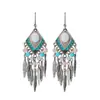 Aretes de Estilo Exótico de Venta Caliente Retro Literario Clásico Dignificado Ganchos para la Oreja Versátil Hueco Moda Borla Colgantes