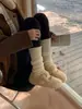 Sapatos Mary Jane franceses de sola macia com estampa de leopardo, couro macio, coleção retrô primavera/outono 2025, camurça, bico quadrado, perfeitos com vestidos, forrados com fleece, sapatilhas da moda