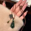 Colgante de Jade Hetian Verde Natural Pixiu Atrae Riqueza para Mujeres, Adorno de Jade Colgante Verde Espinaca de Material Viejo