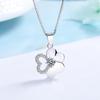 Colgante de trébol de plata esterlina S925 con microincrustaciones de circonita, collar de moda con diseño de nicho, accesorios creativos japoneses y coreanos.