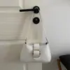 Bolso de hombro tipo baguette brillante nuevo 2026, diseño de hebilla simple y elegante, bolso de hombro de color liso, estilo coreano, versátil y elegante para ir al trabajo