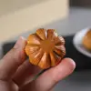 Nuevo Madera Dorada Finamente Elaborada Talla de Madera Maciza Adorno de Ajo Pie para Sostener en la Mano para Decoración, Proveniente de Guangjin, para Juego Portátil