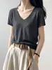 Blusa de tricô casual gola V manga curta estilo coreano para mulheres, nova camiseta pullover versátil de verão 2026