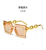 Gafas de sol cuadradas de moda 2025 para hombres y mujeres, celebridades de internet, versátiles gafas de sol de cadena de alta gama para salidas de verano, anti-UV