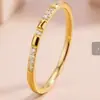 2025 nueva versión coreana de anillo simple de acero de titanio un diamante engastado anillo para amantes de los diamantes anillo de temperamento de celebridad de internet venta al por mayor de joyería