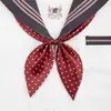 Elegante Patrón de Lunares Nudo de Pez Dorado Sin Corbata Cuello Marinero Uniforme Floral Versátil Lindo Nuevo Pajarita