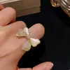 Anillo Abierto de Oro Real de 14K Electrochapado con Circonia en Forma de Lazo Lujo Accesible Anillo de Dedo Índice de Gama Alta Joyería de Mano Exquisita Elegante para Mujeres