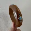 Ornaments Yong Ge Estilo Étnico Europeu e Americano Pulseira Larga de Madeira com Inlay de Turquesa Pulseira Irregular de Madeira Natural Rebitada para Mulheres
