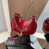 Bolsa pequena de estilo ocidental de alta qualidade feminina 2024 Novo verão popular All-match Crossbody Bolsa nicho elegante bolsa de ombro