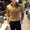 Camisa de Manga Longa para Live-Stream de Celebridade da Internet, Camisa Brilhante para Boate Masculina, Camisa Floral com Design Exclusivo, Camisa Dourada para Cabeleireiro