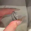 Anillo de Plata de Ley S925 con Encaje y Diamantes Estilo Retro Lujo Accesible Moda Gama Alta Único Exquisito Anillo Abierto para Dedo Índice