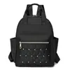 Bolso de Mano para Mujer Estilo Nuevo de Comercio Exterior 2025 con Remaches y Patrón de Diamantes, Mochila Casual Simple, Mochila de Viaje de Nylon de Gran Capacidad