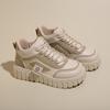 Sapatos Femininos Primavera 2025 Novos Sapatos Brancos de Cano Alto Respiráveis para Mulheres Estilo Coreano Versáteis Tênis Esportivos de Sola Grossa Tênis Casuais para Mulheres