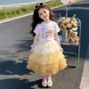 Conjunto de Verão para Meninas 2026 Novo Estilo Conjunto de Três Peças Infantil de Verão Vestido Princesa Fofo Estiloso Gradiente Bolo Fofo