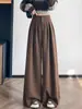Calça de Terno Designer Retro Marrom Grossa com Forro de Lã para Mulheres, Nova Calça de Cintura Alta Emagrecedora de Perna Larga para Outono e Inverno A9306