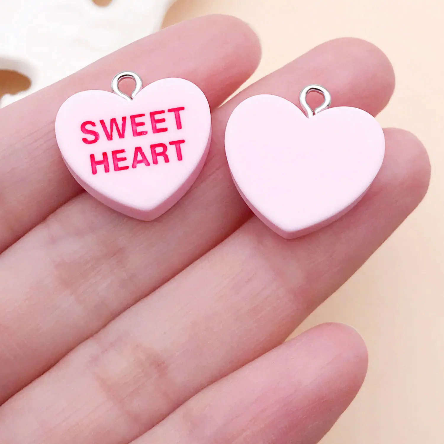 24508-JME-粉色树脂心形字母桃爱心形sweethea