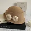 Boina de Lino con Borde Enrollado Venta al por Mayor de Fábrica Sombrero de Verano Fino Transpirable para Mujer Sombrero de Pescador Estilo Hepburn Camelia