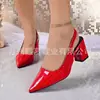 Zapatos de tacón alto con punta para mujer de talla grande transfronterizos, tacón grueso, nuevo estilo vintage otoño 2026, sandalias cerradas de punta baja para mujer