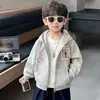 Chaqueta de Póker Estilo Primavera y Otoño para Niños y Bebés, Nueva Colección Otoño 2026, Chaqueta con Capucha Fresca y Elegante para Bebés Niños