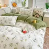 Novo Conjunto de Roupa de Cama de Quatro Peças para Uso Doméstico, Capa de Edredom para Dormitório Estudantil, Lençol de Cama, Conjunto de Roupa de Cama de Três Peças