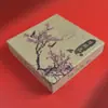 Pulsera de Madera con Borlas de Tela Hueca Estilo Chino, Joyería, Cuentas de Oración, Caja de Regalo, Caja de Papel