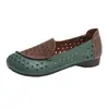 Mocassins femininos de couro macio com sola macia 2026 outono novo vazado respirável boca rasa sapatos de um só corpinho retrô slip-on sapatinhos de couro