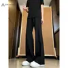 Calça Masculina de Cor Sólida com Caimento para Outono 2026, Estilo Hong Kong, Casual de Rua, Slim Fit, Alongadora de Pernas, Levemente Flare, Tendência