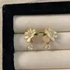 Pendientes de Esmalte de Gota de Aceite Franceses Coloridos para Primavera y Verano Estilo Suave Ins Nicho Flor Fresa Pendientes de Circonita Agujas de Plata para Mujer