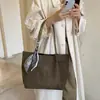 Bolsa tote de camurça, transfronteiriça, de alta qualidade, minimalista, para mulheres, nova coleção outono/inverno 2026, grande capacidade, adequada para o trabalho, bolsa de ombro, e pode ser carregada sob o braço