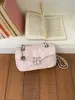 Diseño de moda de verano, bolso cruzado pequeño cuadrado, estilo 2026, bolso de mujer versátil y moderno, patrón clásico de rombos, nuevo modelo transfronterizo