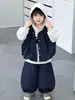 2271 Conjunto de 3 Peças Colete Primavera e Outono para Meninos 2026 Novo Estiloso Versão Coreana para Crianças Conjunto de Moletom e Calça Casual