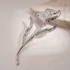 Broche Metálico Plegado de Flor Elegante Transfronterizo Europeo y Americano, Accesorios de Nicho de Alta Gama de Estilo Moderno y Genial para Mujeres