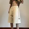 Shorts Esportivo com Estampa de Abacaxi Listrado para Homens, Tendência de Verão Estilo Americano Casual Solto de Perna Larga Comprimento no Joelho Secagem Rápida