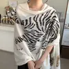 Nuevo estilo de otoño, estilo old money, moda europea y americana, chal con estampado retro de leopardo y tigre blanco, bufanda de grosor medio, prenda de abrigo cálida