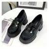Nuevos Mocasines de Cuero Otoño 2025 para Personas Menudas, Zapatos Slip-On que Aumentan la Altura de Estilo Británico con Suelas Gruesas
