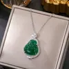 Cadena de clavícula de acero de titanio estilo retro nacional moda candado de paz de jade colgante de izaje todo partido temperamento accesorios de estilo chino de alta calidad