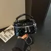 Elegante Bolso Rojo Estilo Sobre de Moda para Mujer Nuevo Estilo Bolso Cruzado Pequeño Bolso de Hombro Único con Cadena Acolchada de Diamantes Bolso de Mano Tipo Caja