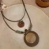 Colar de Pena Bronze Retrô Estilo Boêmio Feminino 2026 Corrente para Suéter Estilo Étnico Toque de Luxo Acessórios Ondulados Presente