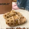 Chinelos de Pelúcia Estampa de Leopardo Femininos 2026 Outono/Inverno Novo Estilo Internos Com Veludo Plus Espessados Quentes Confortáveis Como Pisar em Merda Chinelos de Algodão para Casa