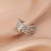 Anillo de Aro con Lazo de Zirconia Transfronterizo, Moda de Alta Gama, Tendencia Elegante, Anillo de Lujo Accesible para Mujer, Joyería Estilo Ins