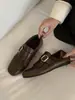 Zapatos de Cuero para Mujer con Puntera Cuadrada y Brogue Retro, Forro de Felpa, Estilo Británico Nuevo Otoño/Invierno, Borlas, Planos, Cálidos, Mocasines
