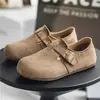 Sapatos rasos de verão Birkenstock com aumento de altura, nova moda, versáteis, antiderrapantes, luxo leve, estilo simples, sapatos casuais para homens