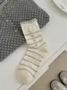 Meias Suxinaimin Cor Creme Meia-Perna para Mulheres, Meias com Borda Franzida, Meias Largas Listradas Florais, Meias Fofas para Faculdade