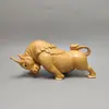 Enfeite de Búfalo de Buxo com Folha Pequena, Búfalo Majestoso Esculpido em Madeira Maciça, Boi Velho, Decoração de Mesa para Touradas