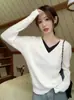 Tejido de hilo de núcleo Botones con sentido del diseño Cuello en V Tejido de punto de dos piezas falsas para mujer Otoño/Invierno Estilo perezoso Chic Suéter base