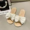 Chinelos de alta qualidade da moda para mulheres, moda casual coreana, curinga, chinelos confortáveis de alta qualidade para casa, atacado
