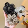 Accesorio para el Cabello con Pinza de Garra, 5 Flores Nuevas de Girasol con Pedrería, Fabricante de Moños de Alta Gama
