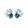 Pendientes Cuadrados de Perla con Gota de Agua y Tachuelas de Circonita Plateados, Pendientes de Nicho Únicos y Elegantes, Pendientes de Lujo Ligero y Alta Gama al por Mayor