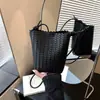 Cross2026 Verano Nueva Moda Bolso Cubo Diseño de Nicho para Mujer Bolso de Hombro Retro Commute Bolso Cruzado